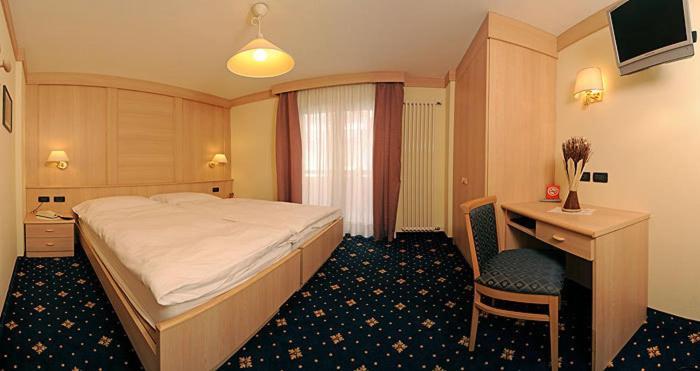 Hotel Pareda Canazei Habitación foto